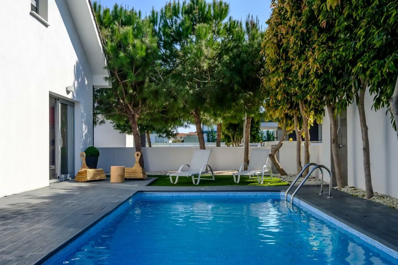 The Lighthouse Villas Perivolia