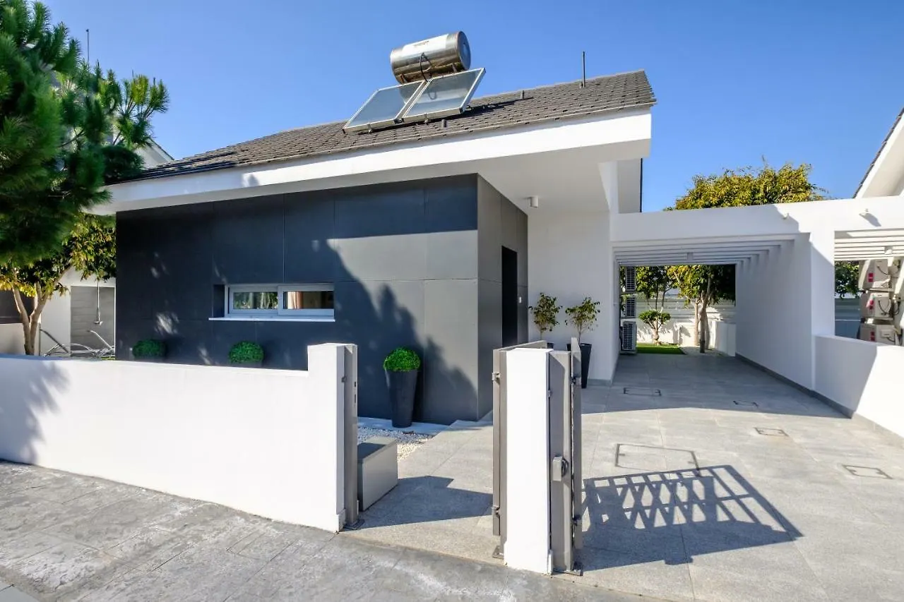 The Lighthouse Villas Perivolia