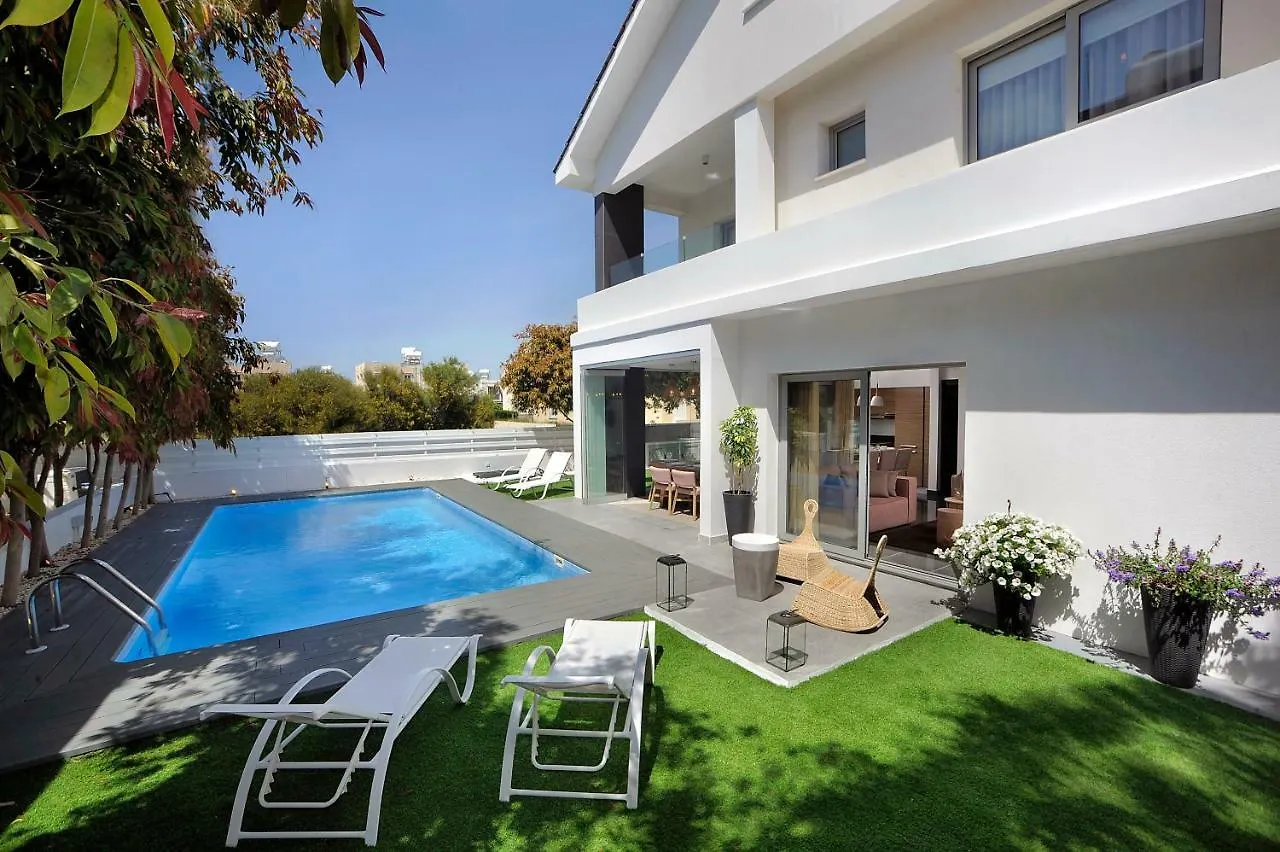 The Lighthouse Villas Perivolia