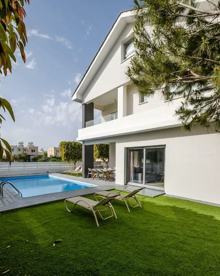 The Lighthouse Villas Perivolia
