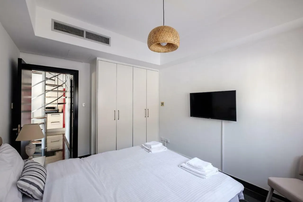 The Lighthouse Villas Perivolia 0*,